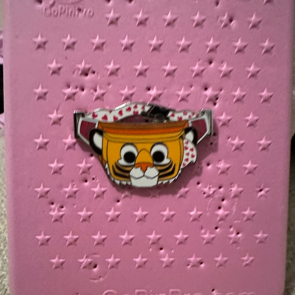 Disney Rajah Fanny Pack Pin - Picture 2 of 4